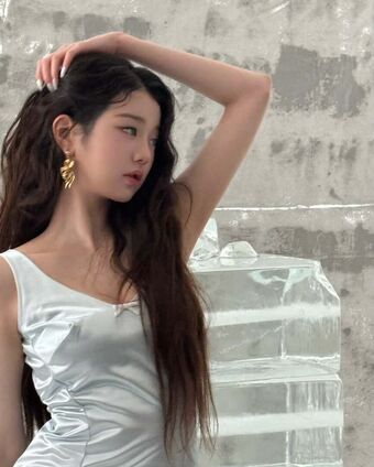 Jang Won-young Nude Leaks OnlyFans Photo 1557