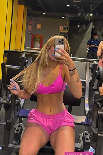 Joana Tozetto / Tozettoo Nude Leaks OnlyFans  – Leaked Models