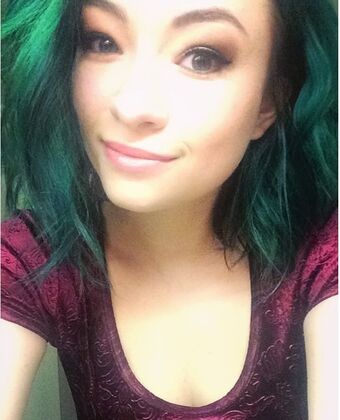 Jodelle Ferland Nude Leaks OnlyFans Photo 3