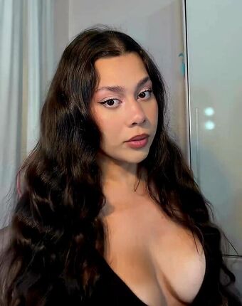 Julia Alvarenga Nude Leaks OnlyFans Photo 58