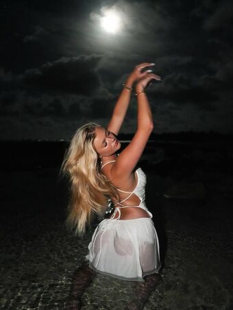 Katie Sigmond Nude Leaks OnlyFans Photo 44