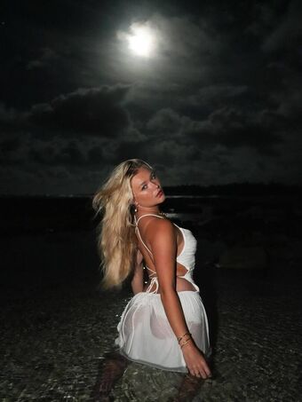 Katie Sigmond Nude Leaks OnlyFans Photo 45