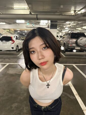 khunsorxor Nude Leaks OnlyFans Photo 5