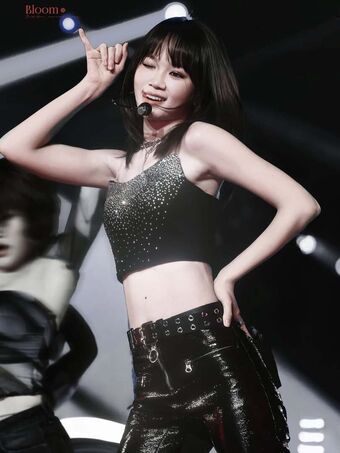 Kim Chaewon 김채원 [Le Sserafim] Nude Leaks OnlyFans Photo 39