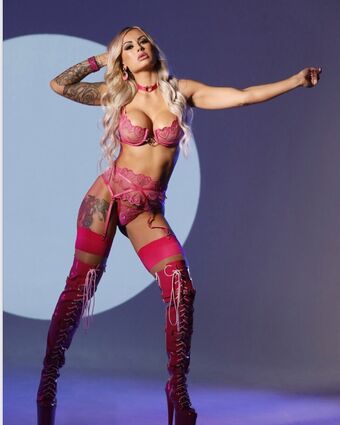 Leave The High Heels On Nude Leaks OnlyFans Photo 261