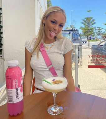 Let Me Xray For You Nude Leaks OnlyFans Photo 13