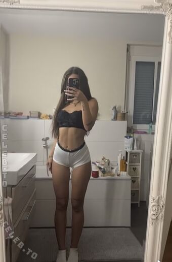 laurafrxy Nude Leaks OnlyFans Photo 6