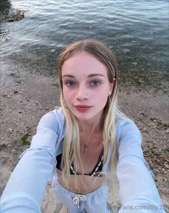 lily.18 Nude Leaks OnlyFans Photo 21