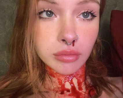 Ljinzer / linzarrd / Linzefeet / linzzzer / linziier Nude Leaks OnlyFans Photo 7