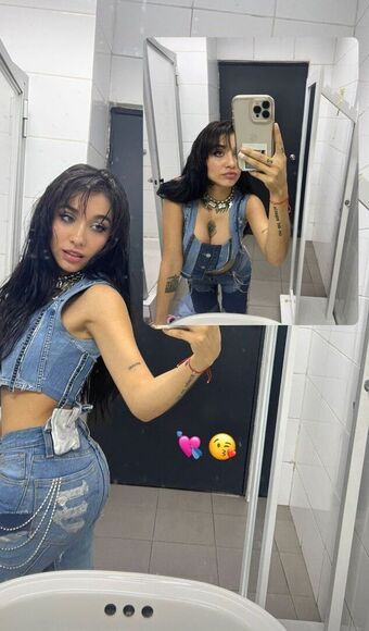 Maria Becerra Nude Leaks OnlyFans Photo 76