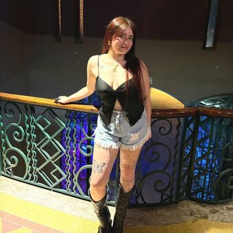 milaagros.abril Nude Leaks OnlyFans Photo 1