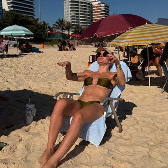 Mirella Santos Nude Leaks OnlyFans Photo 38