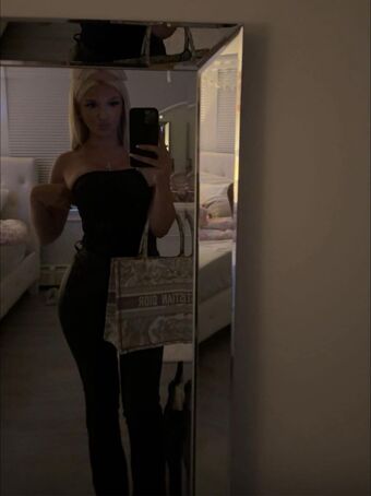 nikkidalessandro22 Nude Leaks OnlyFans Photo 22