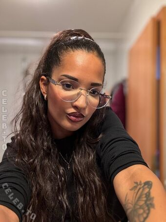 sarah_mai Nude Leaks OnlyFans Photo 18