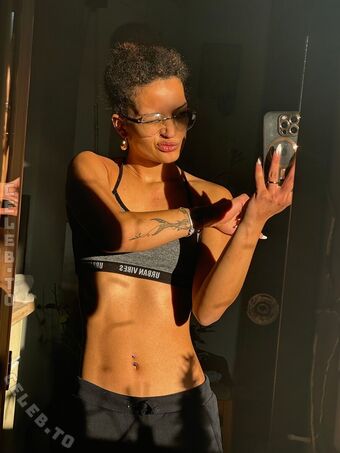 sarah_mai Nude Leaks OnlyFans Photo 9