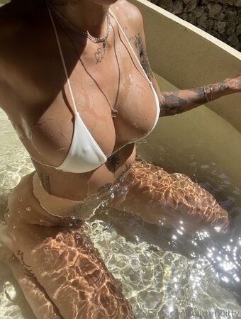 xx.sarahturner.xx Nude Leaks OnlyFans Photo 16