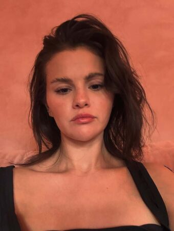 Selena Gomez Nude Leaks OnlyFans Photo 536