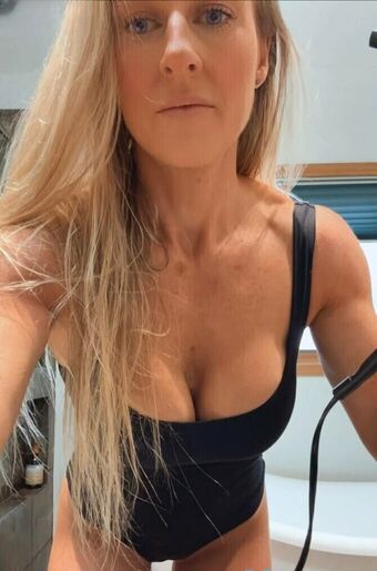 Skinny Homemade Milf Nude Leaks OnlyFans Photo 60