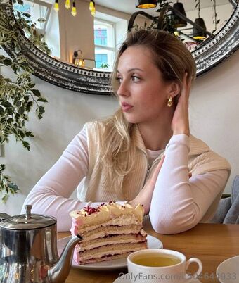 sophie.cutiepie Nude Leaks OnlyFans Photo 8