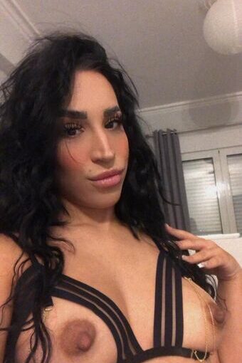 Sugarbabes Emine / by_emineberkun Nude Leaks OnlyFans  – Leaked Models