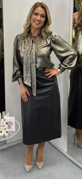 Susanna Reid Nude Leaks OnlyFans Photo 360