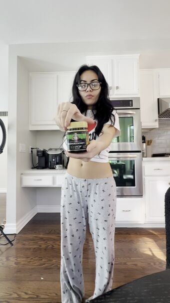 Tara Yummy Nude Leaks OnlyFans Photo 258