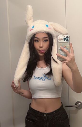 Theresa Nguyen Nude Leaks OnlyFans Photo 2