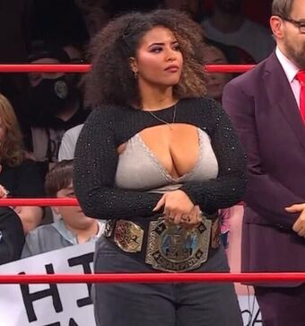 Willow Nightingale / willowwrestles Nude Leaks OnlyFans  – Leaked Models