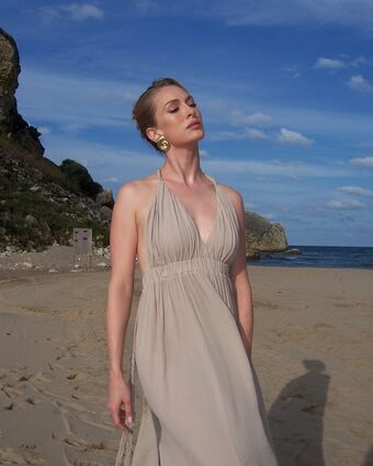 Yasemin Kay Allen Nude Leaks OnlyFans Photo 9