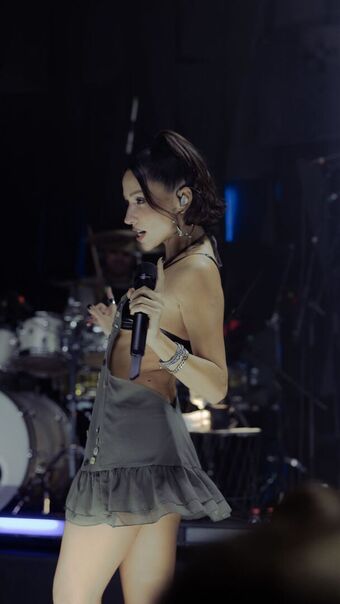 Zeynep Bastik Nude Leaks OnlyFans Photo 48