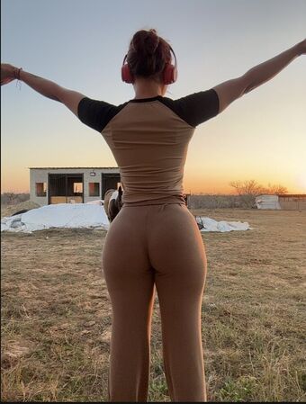 Zoe Victoria Suazo Nude Leaks OnlyFans Photo 11