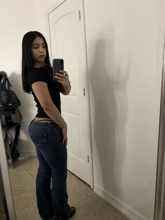 lesliem4rtinez Nude Leaks OnlyFans Photo 4