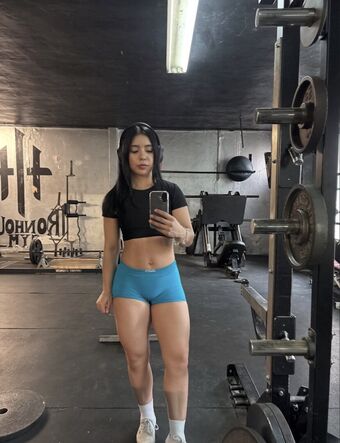 lesliem4rtinez Nude Leaks OnlyFans Photo 1