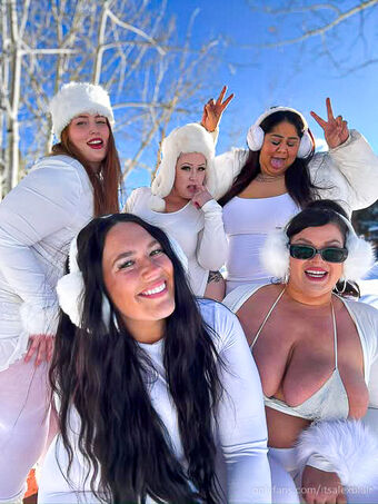 Thecurvyfoxx Nude Leaks OnlyFans Photo 89