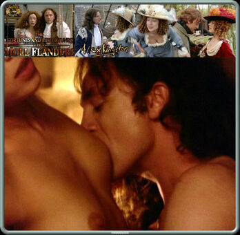 Alex Kingston Nude Leaks OnlyFans Photo 19