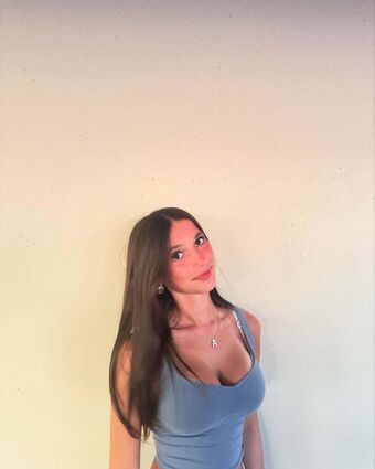 aliviagrace444 Nude Leaks OnlyFans Photo 1