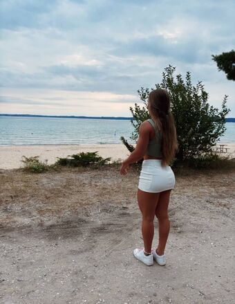 Allie Brink Nude Leaks OnlyFans Photo 2