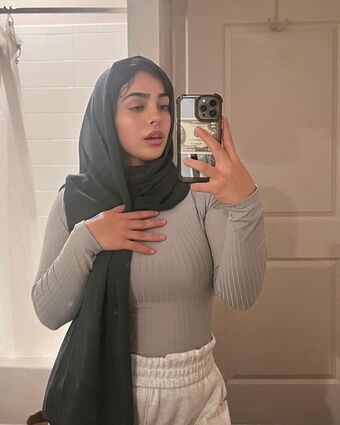 Amana Malki Nude Leaks OnlyFans Photo 4