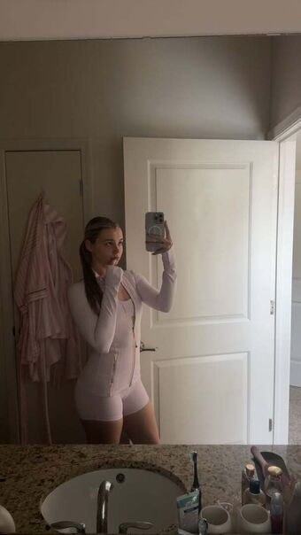 Angel Policarpova Nude Leaks OnlyFans Photo 35