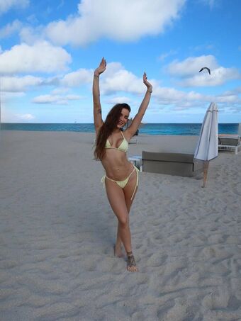 Anna Lyvia Nude Leaks OnlyFans Photo 34