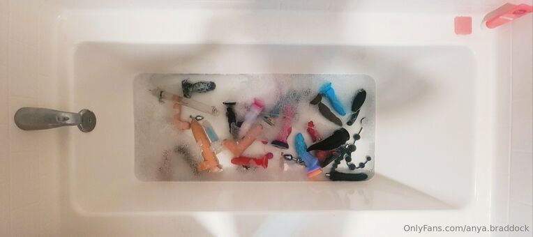 Anya Braddock Nude Leaks OnlyFans Photo 38