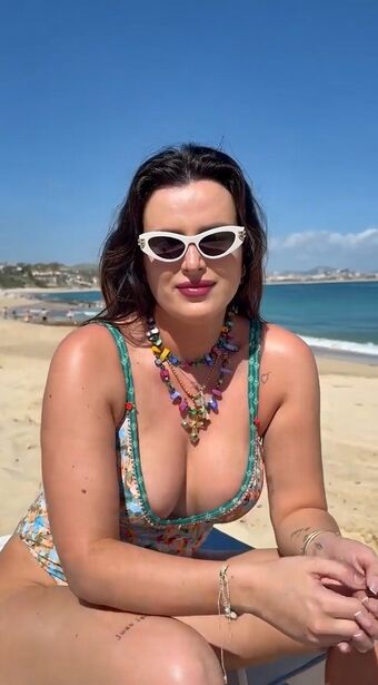 Bella Thorne Nude Leaks OnlyFans Photo 4