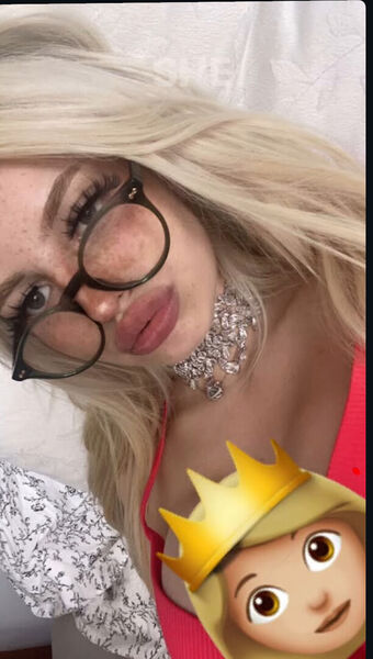 steffi.snowbunny Nude Leaks OnlyFans Photo 1