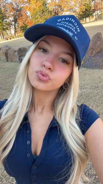 Breese Maroc Nude Leaks OnlyFans Photo 11