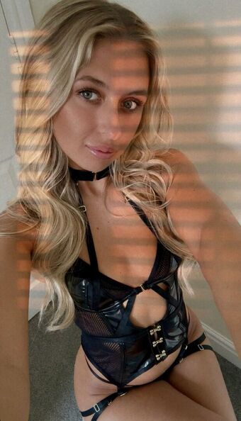 Cargirlc Nude Leaks OnlyFans Photo 6