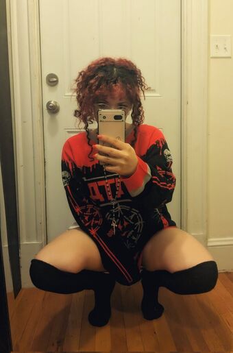 Carmilla Roux Nude Leaks OnlyFans Photo 33