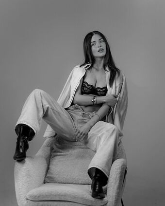 Clarissa Bea Nude Leaks OnlyFans Photo 132