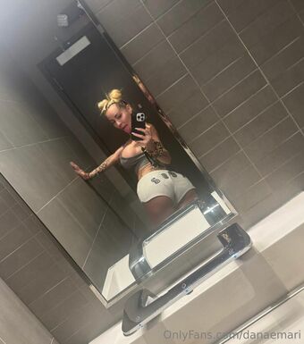 Danaemari Nude Leaks OnlyFans Photo 38