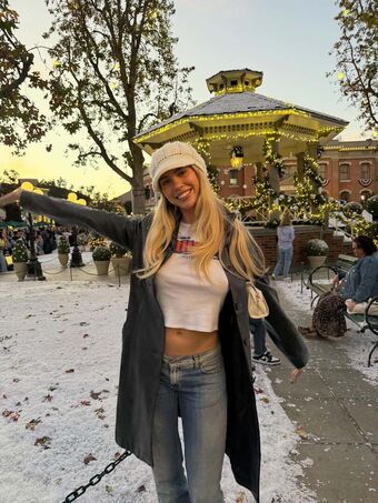 Eden Gross Nude Leaks OnlyFans Photo 15