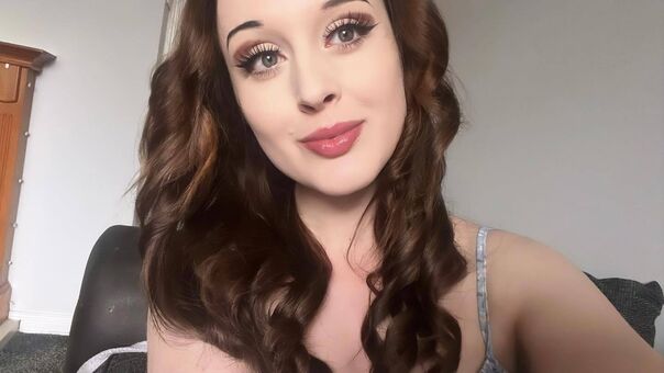 Ellie Louise Nude Leaks OnlyFans Photo 11